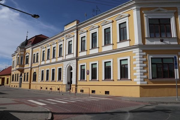 Základní a mateřská škola